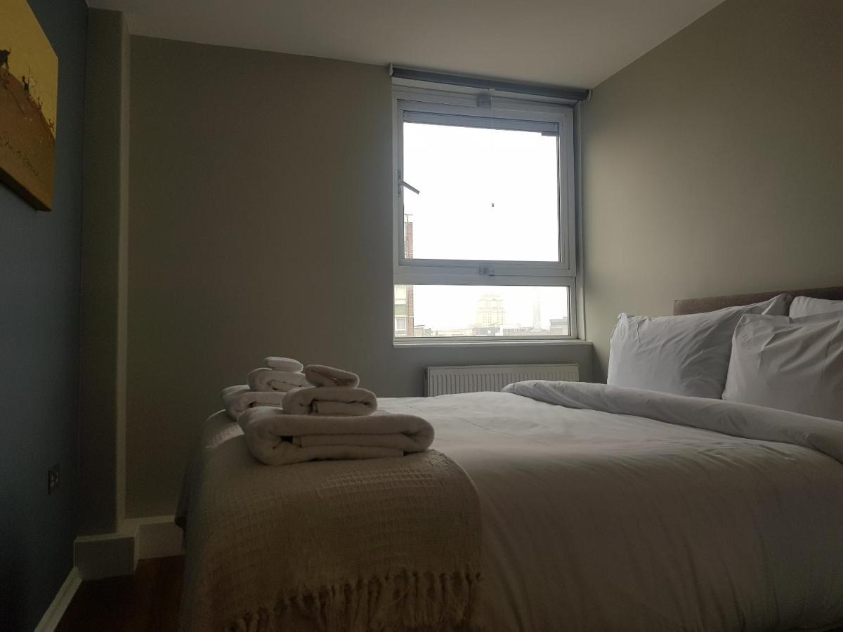 Beautiful 3-Bedroom Flat With Stunning Views Londra Dış mekan fotoğraf