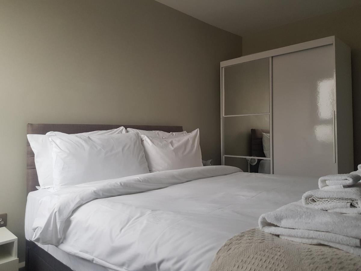 Beautiful 3-Bedroom Flat With Stunning Views Londra Dış mekan fotoğraf