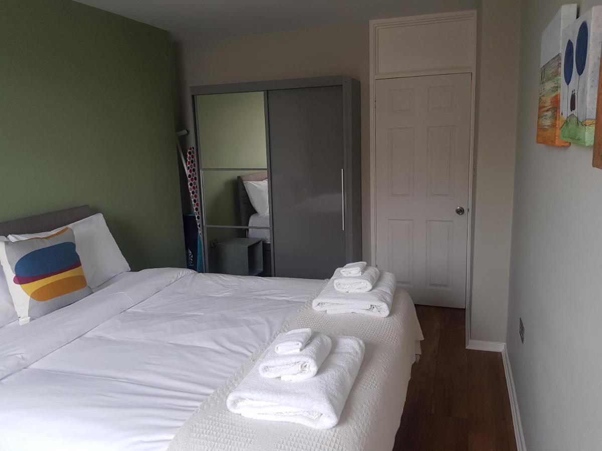 Beautiful 3-Bedroom Flat With Stunning Views Londra Dış mekan fotoğraf